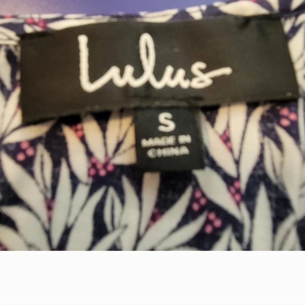 Lulus Dondi Romper Shorts Navy Blue White Leaf Print Loose And Flowy Small - Picture 7 of 12